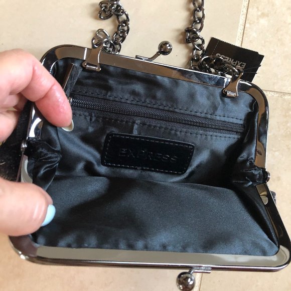 NEW - Express Snap Top Shimmer Black Evening Bag
Glamcore Classic - Picture 2 of 12